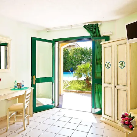 Ariadimari Hotell 3*