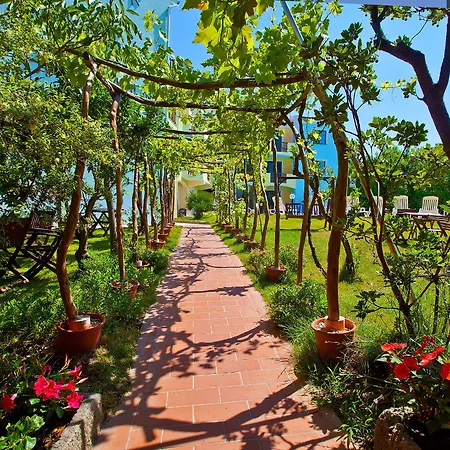 ホテル Ariadimari ヴァッレドーリア